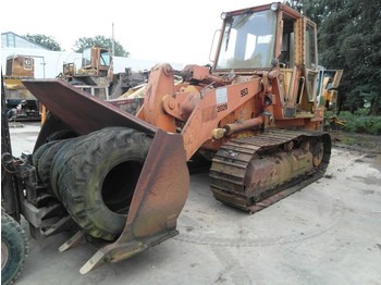 Гусеничный погрузчик CATERPILLAR 953