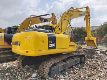 Гусеничный экскаватор KOMATSU PC200-7