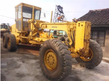 Грейдер KOMATSU