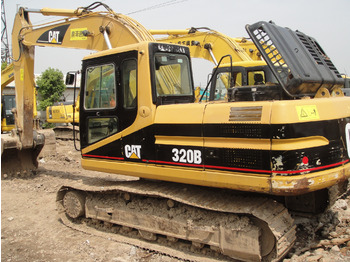 Гусеничный экскаватор CATERPILLAR 320B