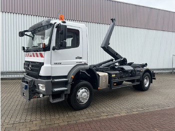 Крюковой мультилифт MERCEDES-BENZ Axor 1829