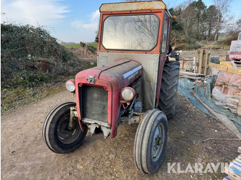 Трактор MASSEY FERGUSON