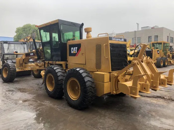 Грейдер CATERPILLAR 120G