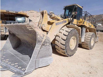 Колёсный погрузчик KOMATSU WA600