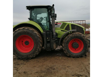 Трактор CLAAS Axion 940