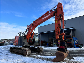 Экскаватор 2016 Hitachi ZX225USLC - Rototilt - Sentralsmøring - bunkringspumpe - Tiltrotator - Graveskuffe - Pusskuffe: фото 3