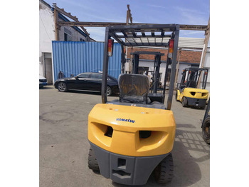 Used Forklift komatsu 3 Ton Triplex Mast Stage 4.5m Secondhand Japan Forklift в лизинг Used Forklift komatsu 3 Ton Triplex Mast Stage 4.5m Secondhand Japan Forklift: фото 3