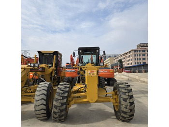 Грейдер CATERPILLAR 140H