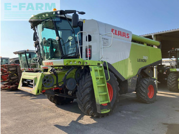 Зерноуборочный комбайн CLAAS Lexion 740