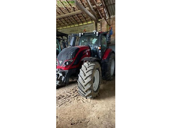 Трактор VALTRA T174