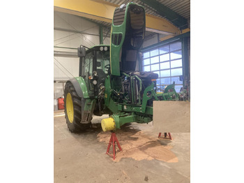 Трактор JOHN DEERE 6830