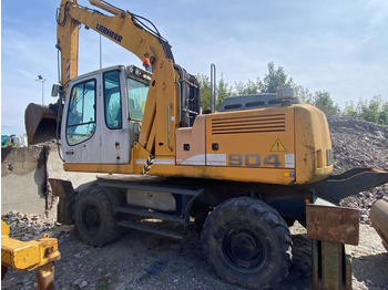 Колёсный экскаватор LIEBHERR A 904 C