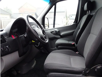 Легковой фургон Volkswagen Crafter 2.0TDI 80KW L2H2 AIRCO Navigatie mooie bus: фото 4