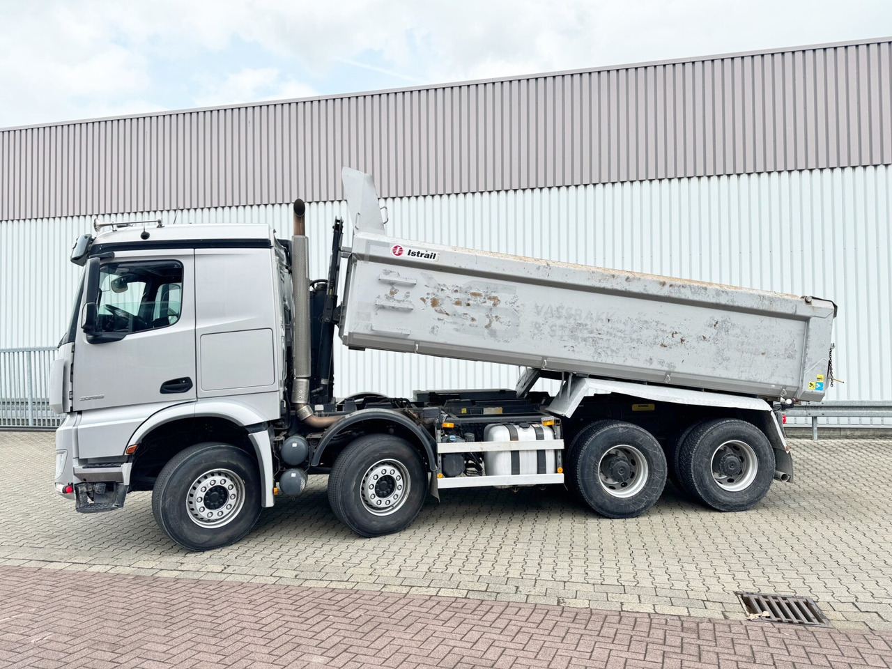 Mercedes-Benz Arocs 3258 LK 8x4/4 Arocs 3258 LK 8x4/4, Retarder, Bi-Xenon, Stahlmulde ca. 14m³, hydr. Heckklappenöffnung в лизинг Mercedes-Benz Arocs 3258 LK 8x4/4 Arocs 3258 LK 8x4/4, Retarder, Bi-Xenon, Stahlmulde ca. 14m³, hydr. Heckklappenöffnung: фото 11