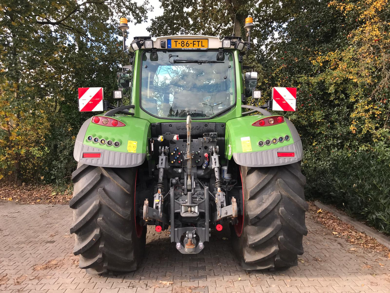 Трактор Fendt 724 Vario S4 ProfiPlus: фото 14