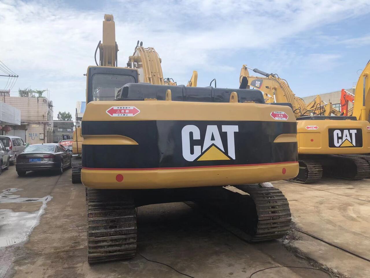 Гусеничный экскаватор Caterpillar Cat 325B 325BL: фото 10