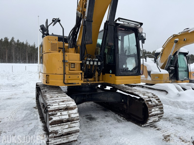 Экскаватор 2018 Cat 335 FLCR GRAVEMASKIN, TILTROTATOR, 2 SKUFFER, SENTRALSMØRING, DIESEVARMER, GPS, HAMMERGLASS: фото 17