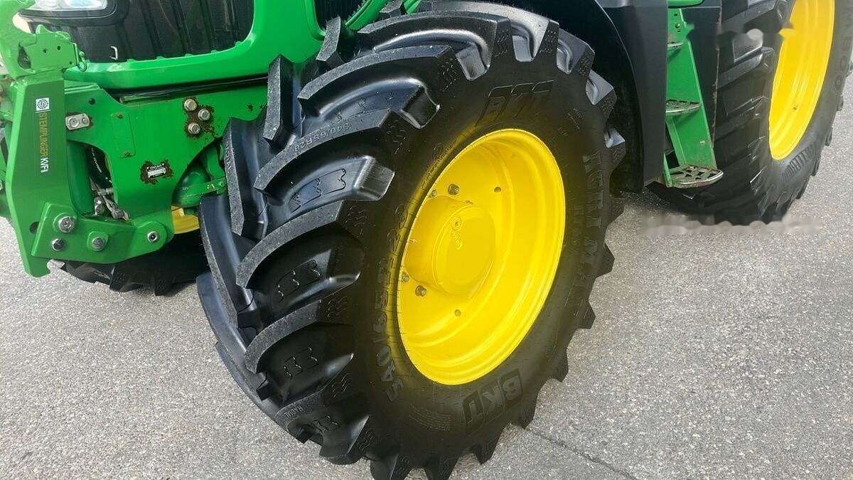 Трактор John Deere 6830: фото 7