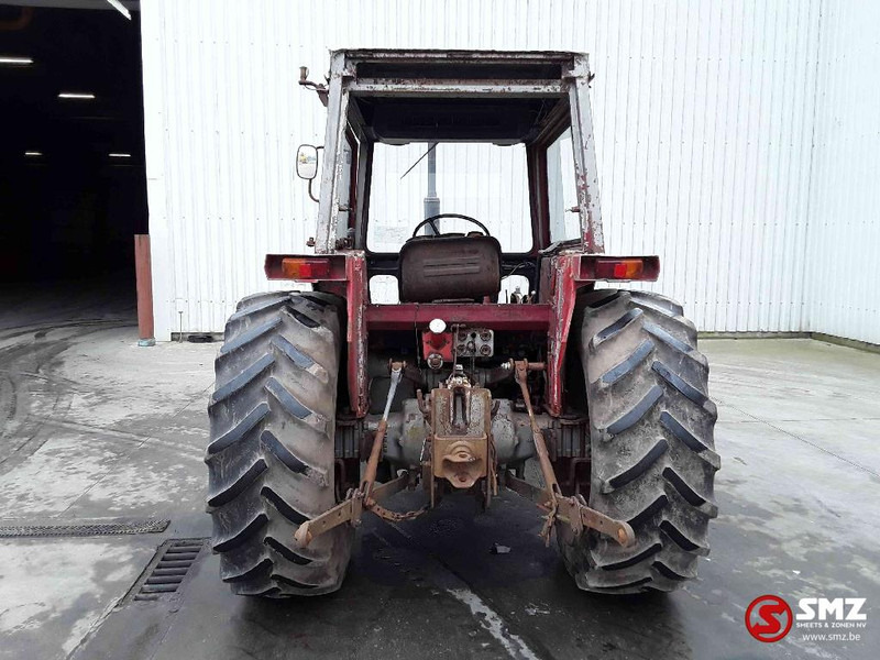 Трактор Massey Ferguson 560: фото 11