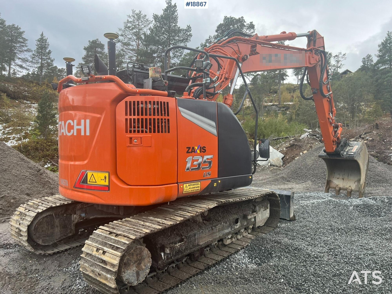 Экскаватор Hitachi ZX135 US-7: фото 8