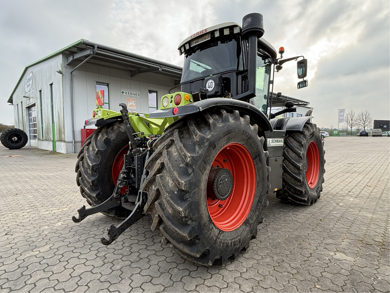 Трактор Claas Xerion 3800 Trac: фото 8