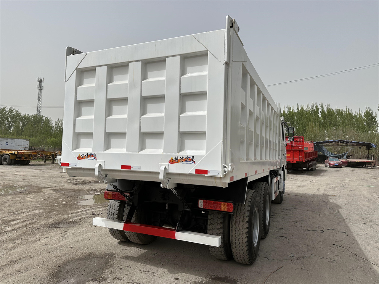 Самосвал для транспортировки тяжёлой техники Shacman F3000 Dump truck: фото 7